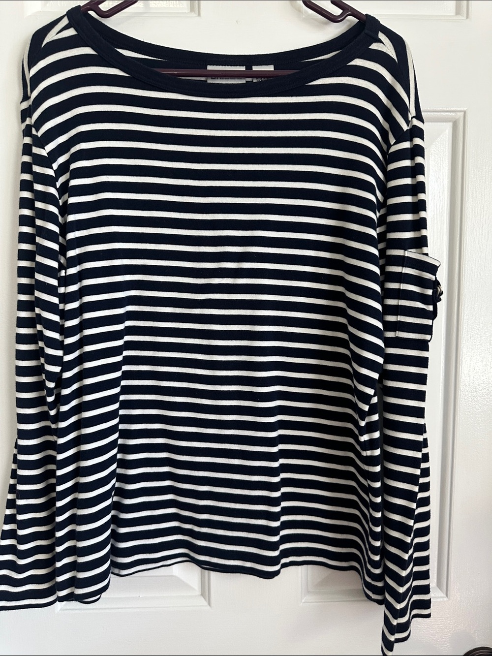 Striped Long-Sleeve Women's Top - navy & White